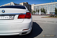 Фото 10 — Аренда белой BMW 7 с водителем в Новосибирске
