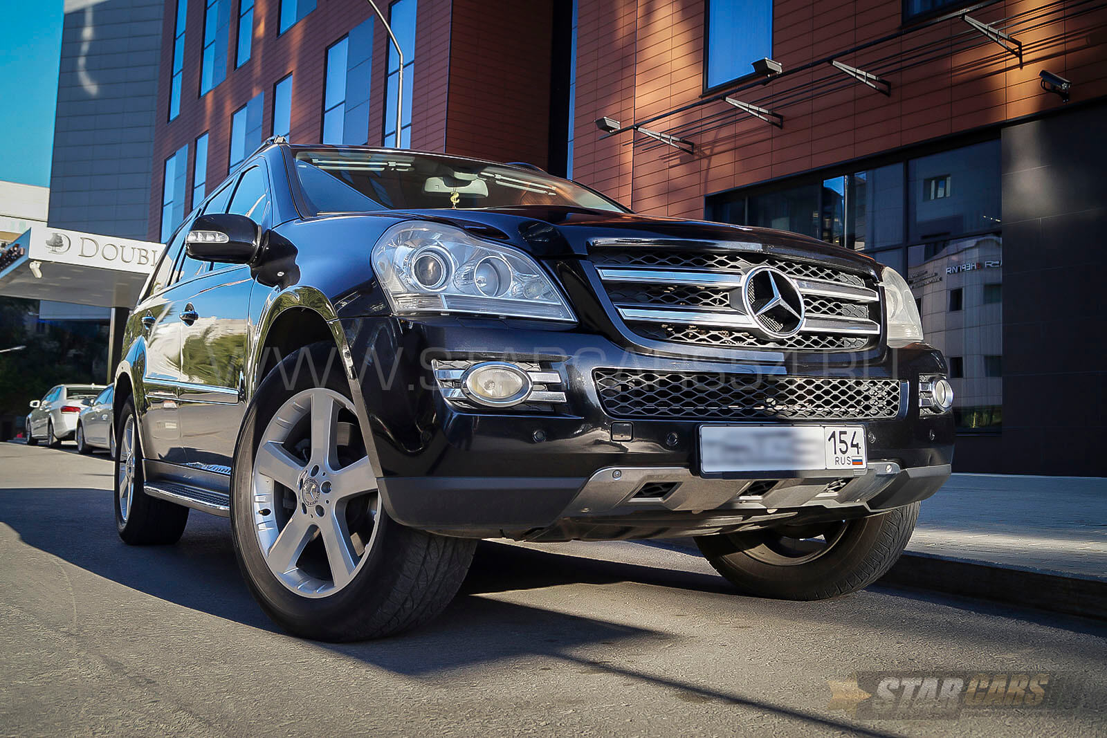 Аренда Mercedes-Benz GL-class (черный) с водителем