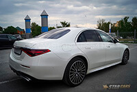 Фото 2 — Аренда белого Mercedes-Benz S-class w223 с водителем в Новосибирске