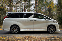 Фото 5 — Аренда минивэна Toyota Alphard белого цвета в Новосибирске